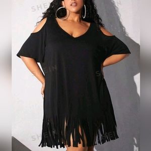 Sz 28/30 Cold-Shoulder Dress w/Fringe Hem